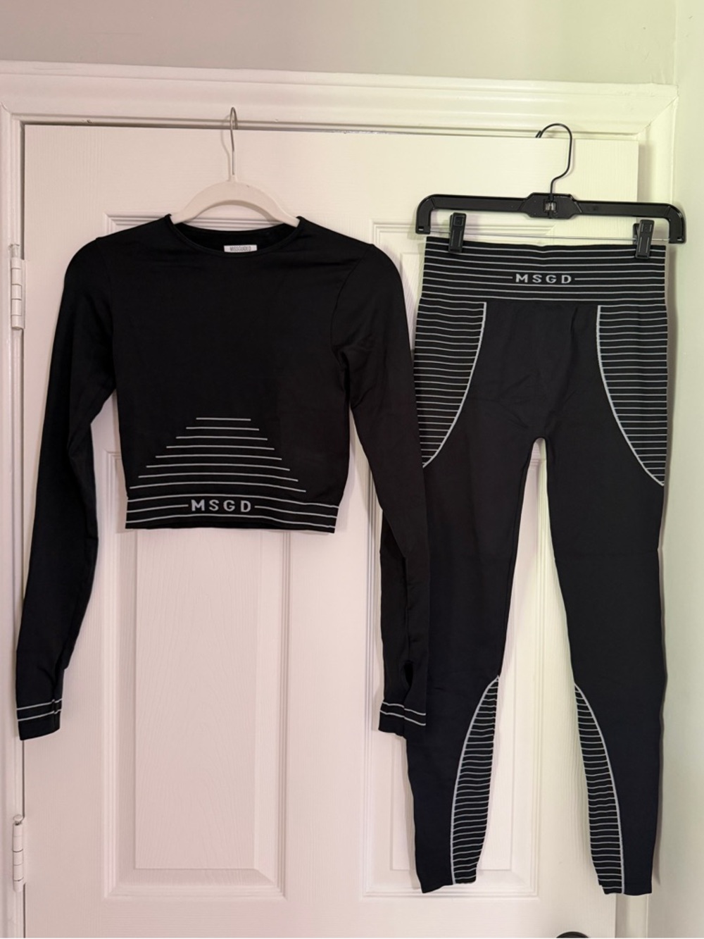 Missguided Black Gray Striped Knit Sweatsuit Set Women’s Size 6/8 Top & Leggings